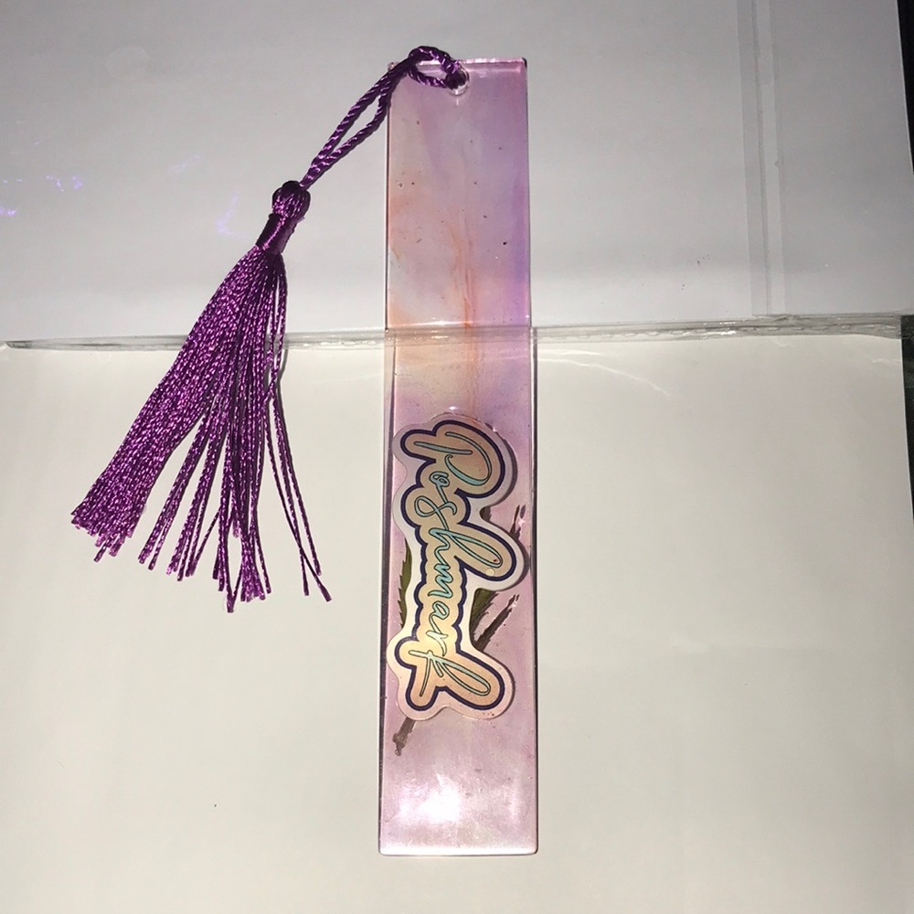 Custom epoxy multi color bookmark with Poshmark sticker and leaf 🍁